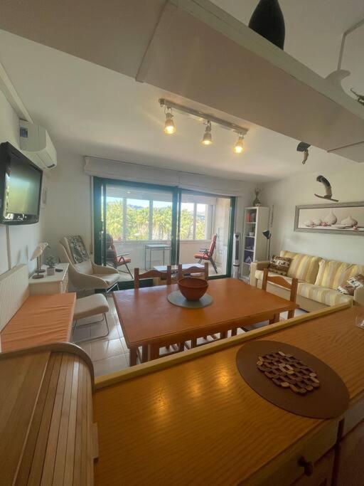 Apartamento Con Piscina En Llança מראה חיצוני תמונה